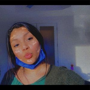 Meet your Posher, Christine